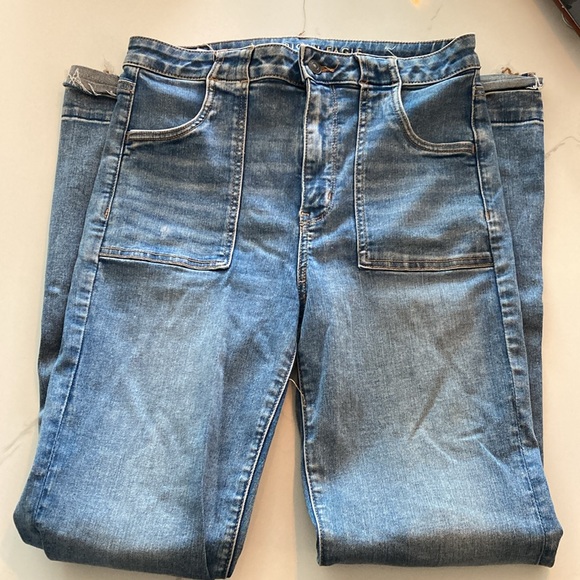 American Eagle- "Super High Rise Flare" Jeans- Size 10 - Picture 1 of 8